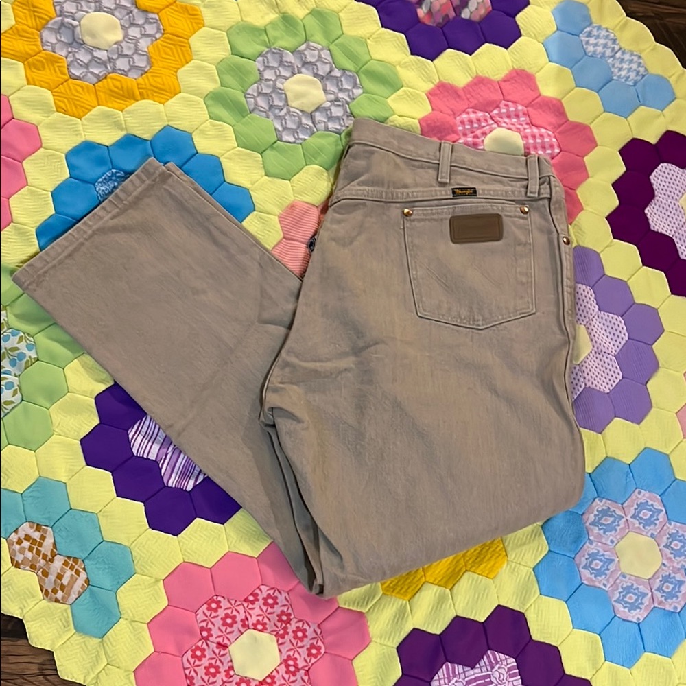 Wrangler cowboy cut size 44x32